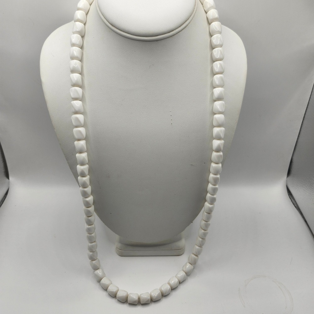 Trifari Vintage‎ White Lucite Twisted Bead Necklace Long Strand Gold Tone Clasp